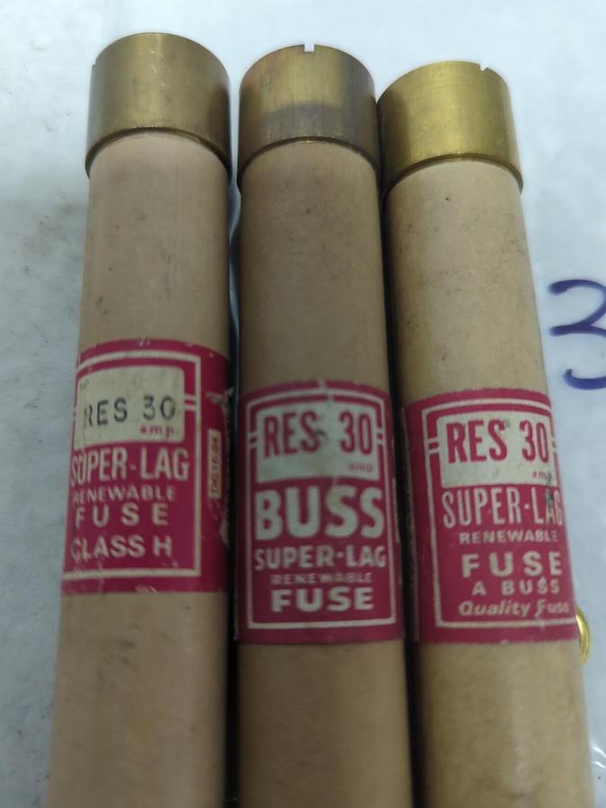 COOPER BUSSMANN,RES30,RENEWABLE 30 AMP FUSE LOT OF 3 PRE-OWNED