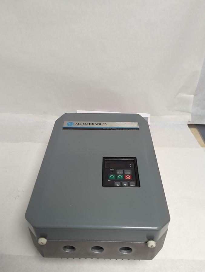 Used ALLEN BRADLEY,1333-CAB ADJUSTABLE FREQUENCY AC DRIVE PRE-OWNED