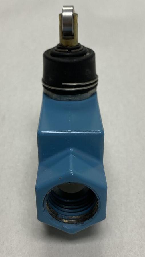 Used Micro Switch,BZV6-2RN80,Limit Switch