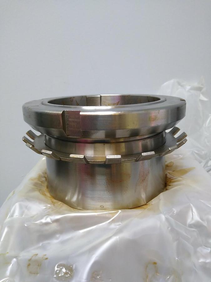 SKF,SNW 28X5,Adapter Sleeve 5 INCH Bore NOS