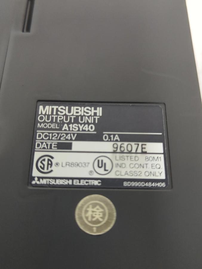 Used MITSUBISHI,A1SY40,DIGITAL OUTPUT UNIT MODULE LOT OF 2 PRE-OWNED