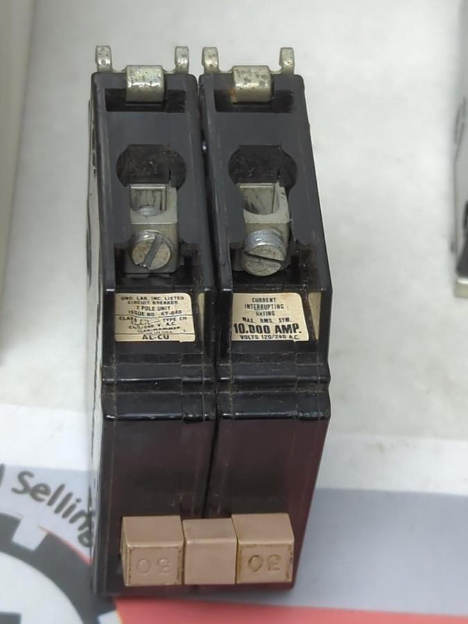 Used CUTLER-HAMMER,CH230,CIRCUIT BREAKER 30 AMP 2-POLE LOT OF 3 PRE-OWNED
