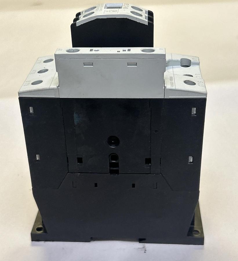Used EATON,XTCE040D,CONTACTOR 110/120V