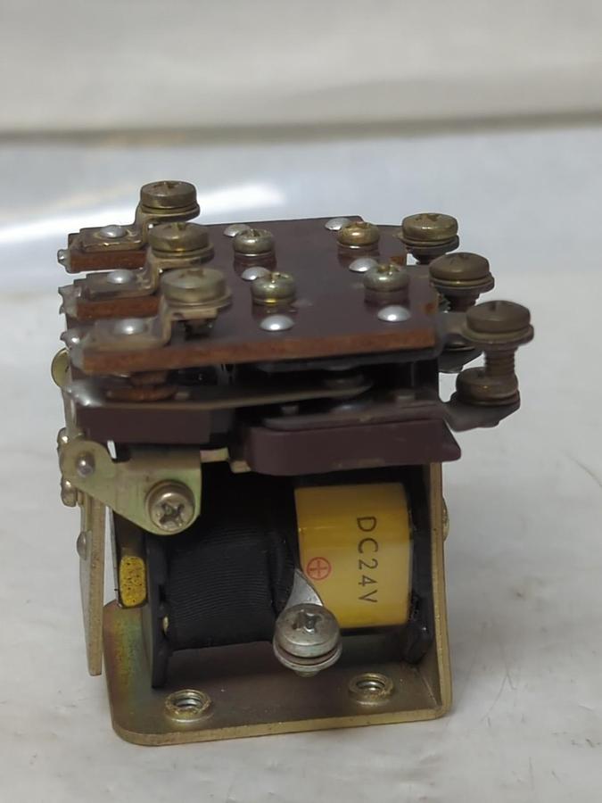 Used OMRON,MM3-UA-007009,RELAY DC24V PRE-OWNED