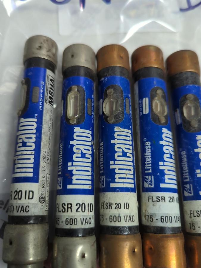 Used LITTELFUSE,FLSR20ID,INDICATOR 20 AMP FUSE LOT OF 5 PRE-OWNED
