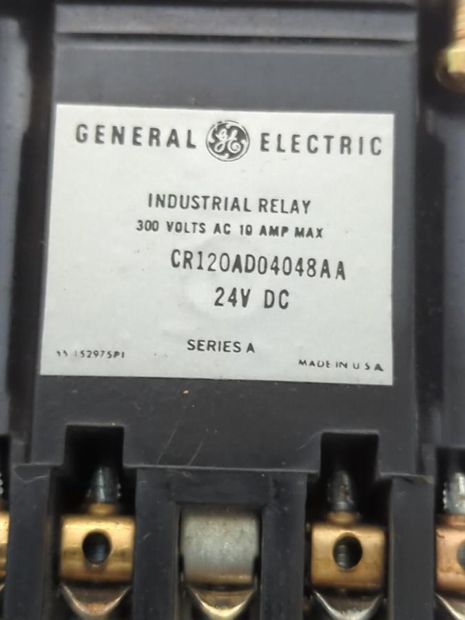 GENERAL ELECTRIC,CR120AD04048AA,CONTACT 10 AMP 300V COIL 24VDC NOS