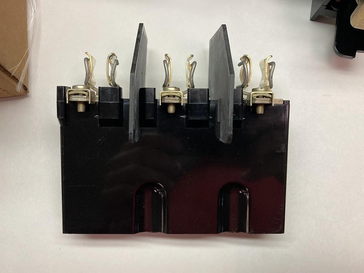 Allen Bradley,1494V-DS30,Ser A Disconnect Switch Set