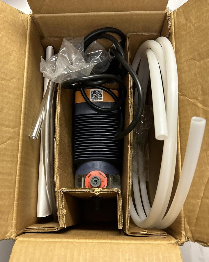 PROMINENT,BT4B0708NPE9000UD0100000, METERING PUMP 102PSI 100-230V NOS