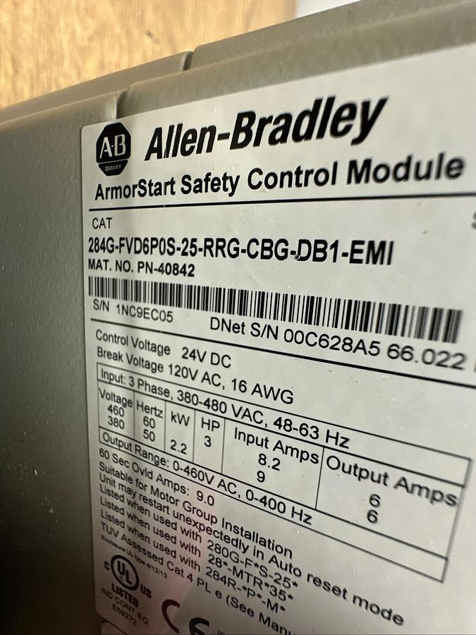 Used Allen Bradley,284G-FVD6POS-25-RRG-CBG-DB1-EMI,ArmorStart Safety Control Module