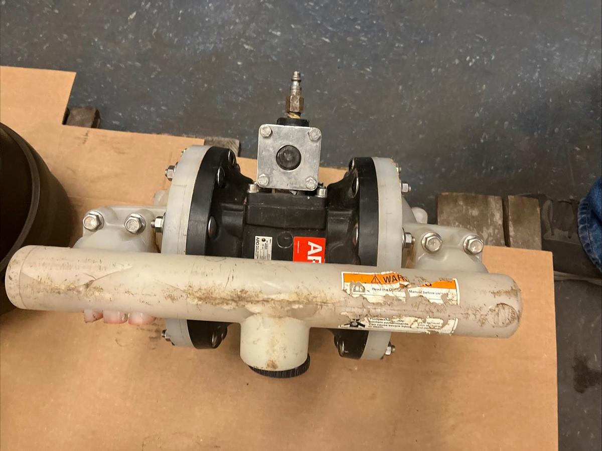 Used ARO,PD10P-APS-PAA,DOUBLE DIAPHRAGM PUMP POLYPROPLENE AIR OPERATED