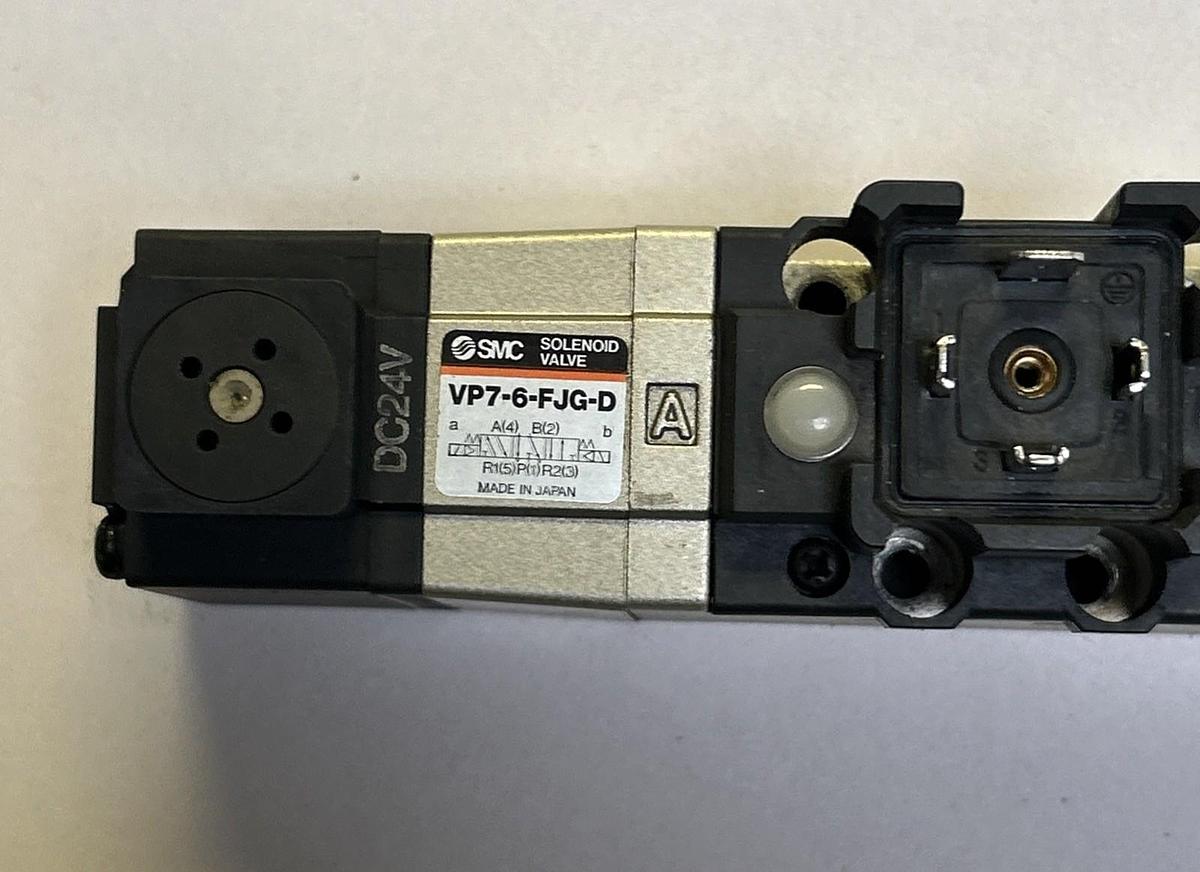 Used SMC,VP7-6-FJG-D,SOLENOID VALVE