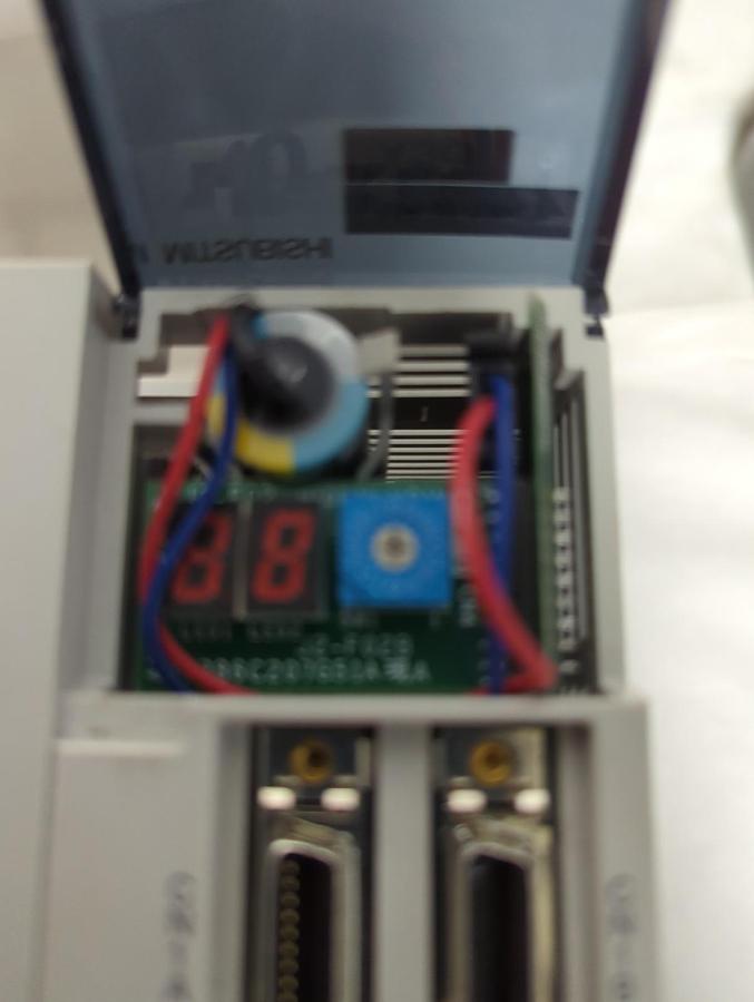 Used MITSUBISHI,MR-J2-100CT,SERVO DRIVE UNIT PRE-OWNED