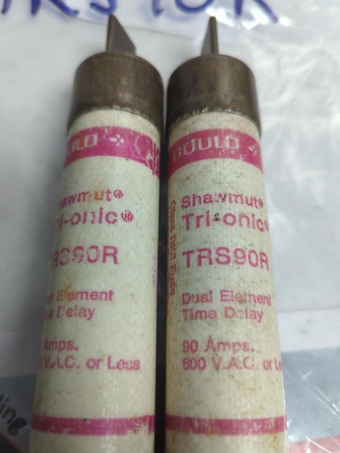 Used GOULD SHAWMUT,TR90R,TRI-ONIC FUSE 90 AMP LOT OF 2 PRE-OWNED