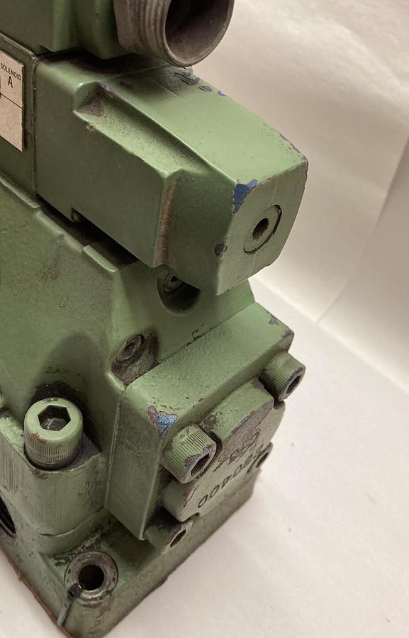 Used Vickers,F3-DG5S-8-2C-WB-10,Hydraulic Valve Assembly