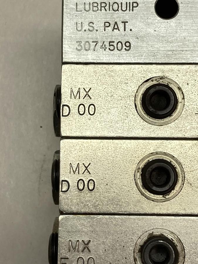 Used Lubriquip,3074509,Divider Valve Block