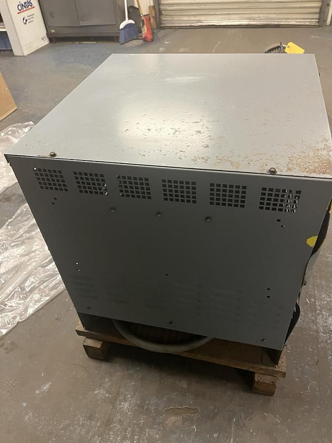 Used GNB,XPT12-475B,EF FORKLIFT BATTERY CHARGER LA 475AH 24VDC 12 CELL INPUT 3PH