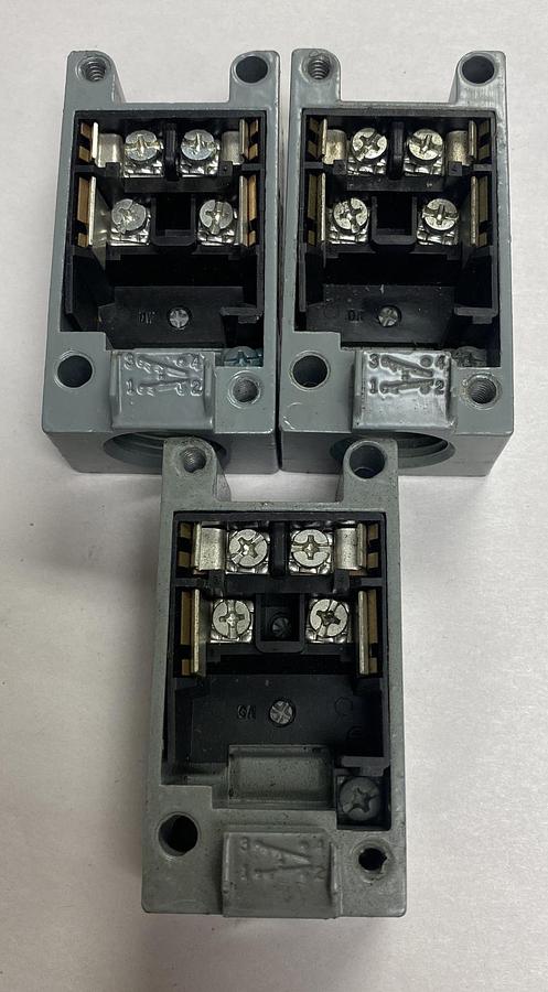 SQUARE D,9007CT54,LIMIT SWITCH RECEPTACLE LOT OF 3 NOS
