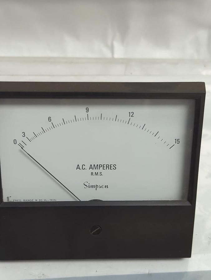 Used SIMPSON,0-15,PRESSURE GAUGE 0-15 AC AMPERES PRE-OWNED