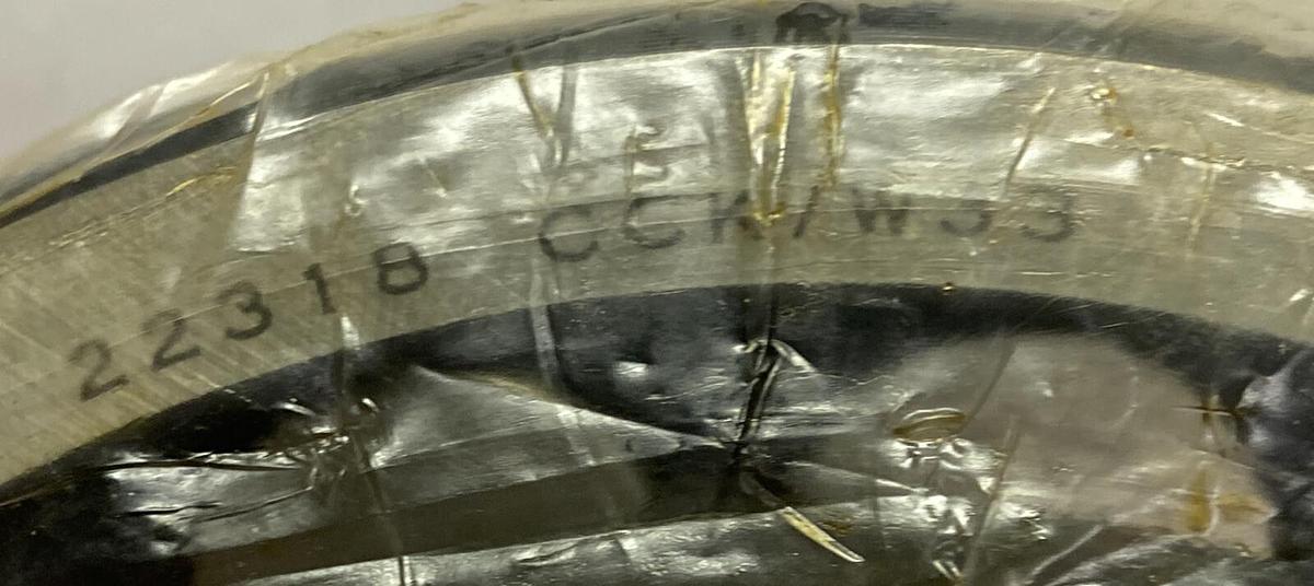 SKF,22318 CCK/W33,DOUBLE ROW SPHERICAL ROLLER BEARING NEW