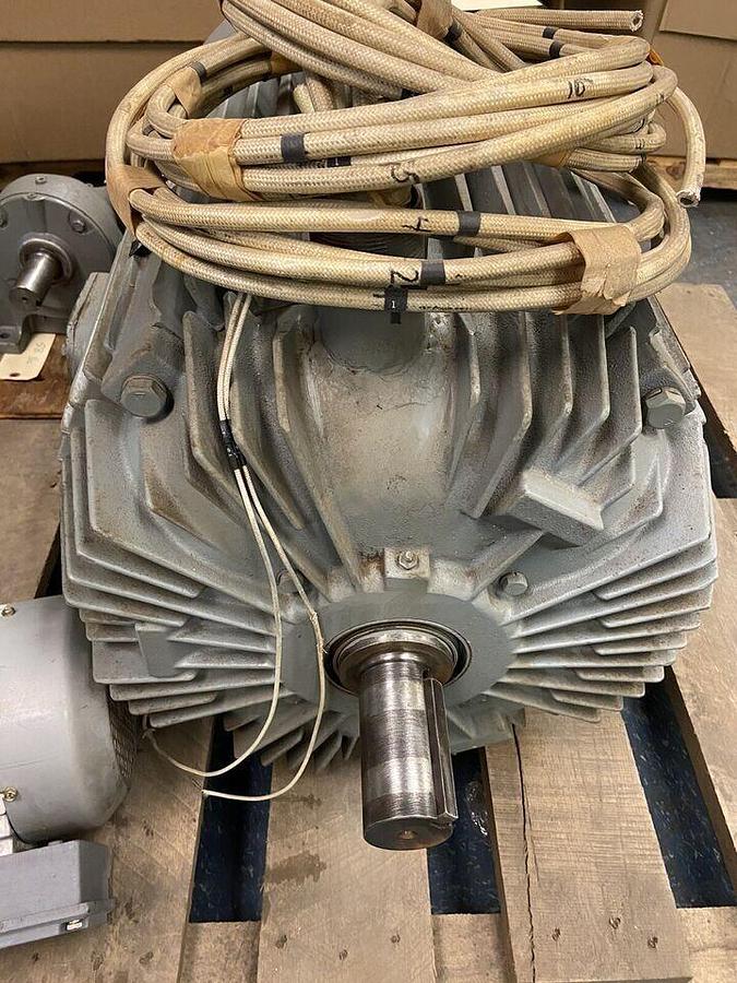 Used Reuland,0750G-1ABN-0009,Motor 75/37.5Hp 1800/900RPM 460V Frame 405TS