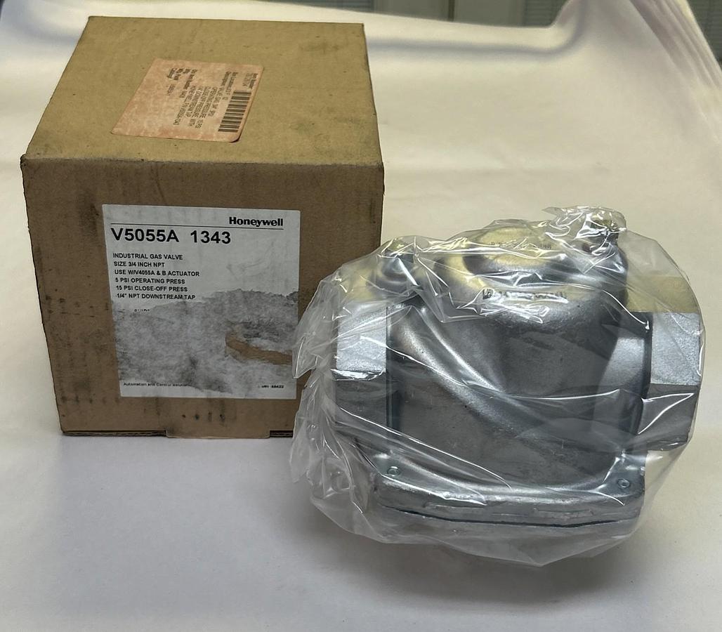 HONEYWELL,V5055A1343,INDUSTRIAL GAS VALVE 3/4INCH NPT NOS