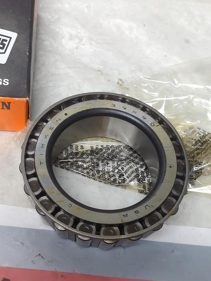 TIMKEN,39590,ROLLER BEARING CONE NOS