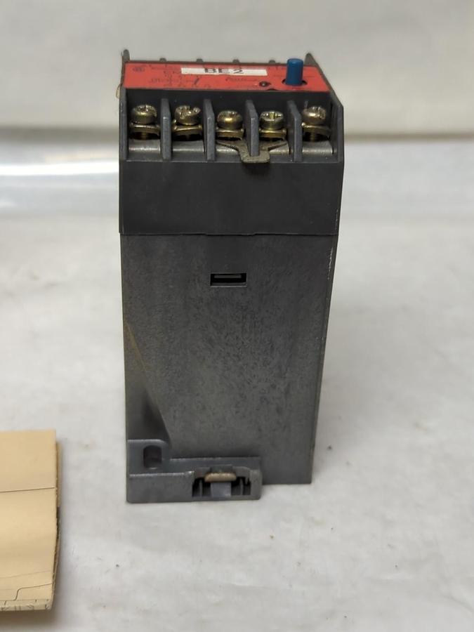 KLOCKNER MOELLER,EMT-DBK,OVERLOAD RELAY 240V 2A NOS