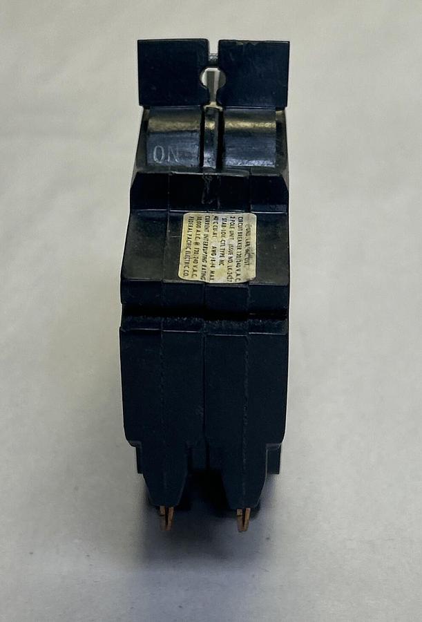 Used FEDERAL PACIFIC,NC240,CIRCUIT BREAKER 40A 120/240V 2P
