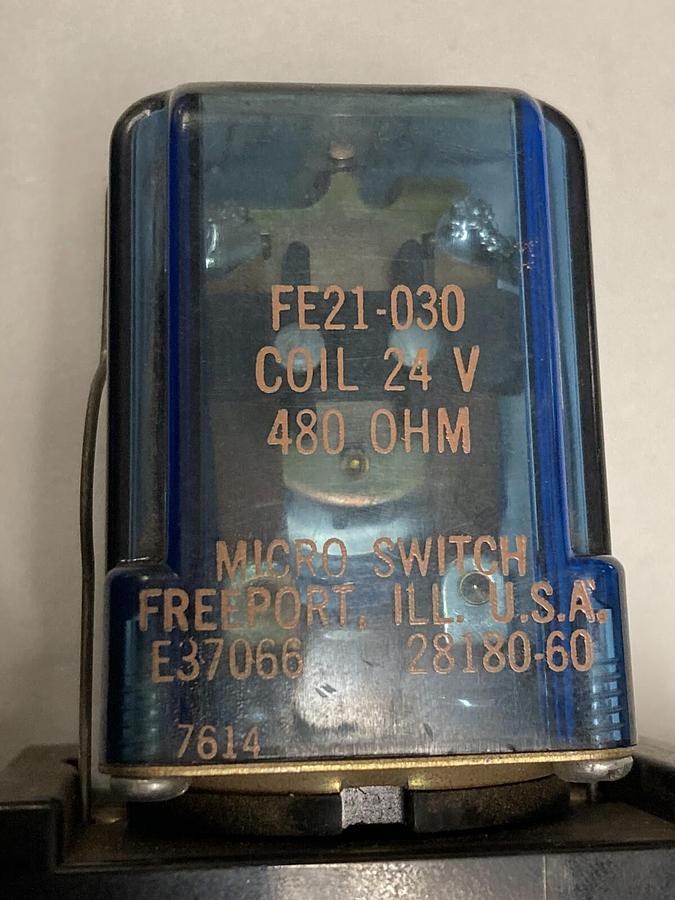 Used Micro Switch,FMBA FE-21030,Proximity Switch Amplifier Relay Coil 24 V