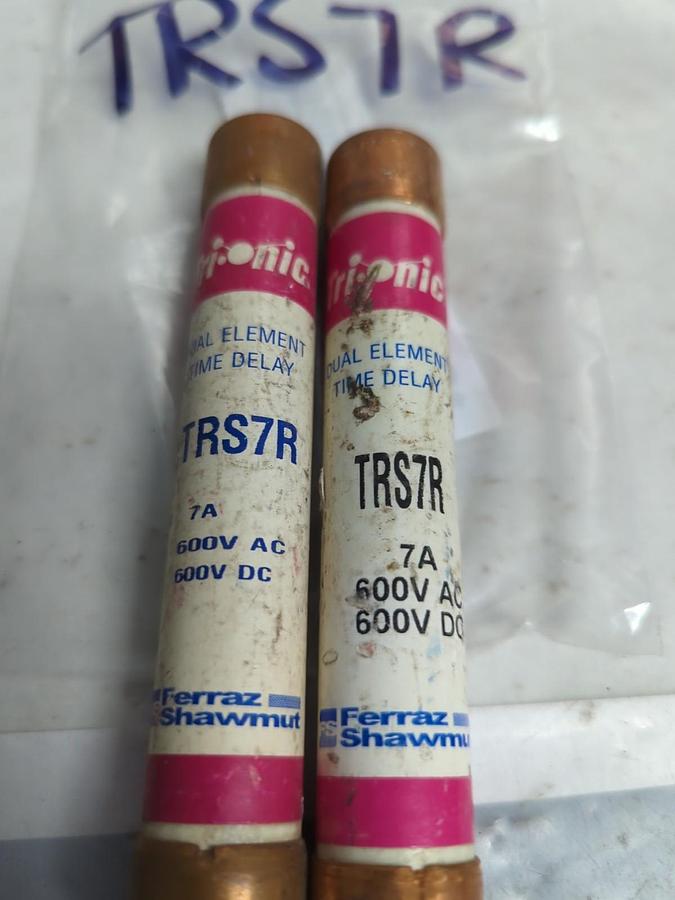 Used FERRAZ SHAWMUT,TRS7R,TRI-ONIC 7 AMP FUSE LOT OF 2 PRE-OWNED