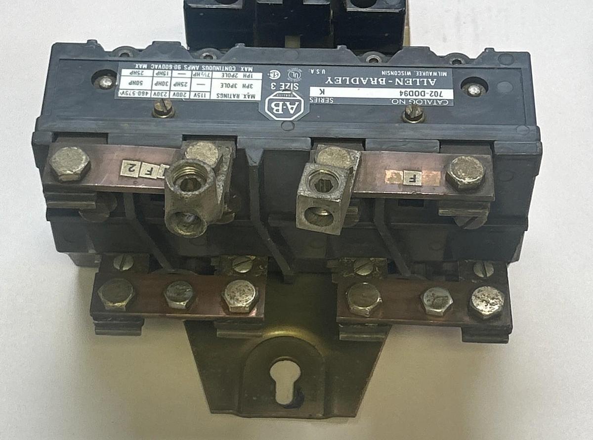 Used ALLEN BRADLEY,702-D0D94,SIZE 3 CONTACTOR 90A 600V