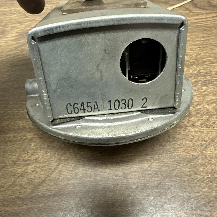 Honeywell,C645A-1030-2,Pressure Switch