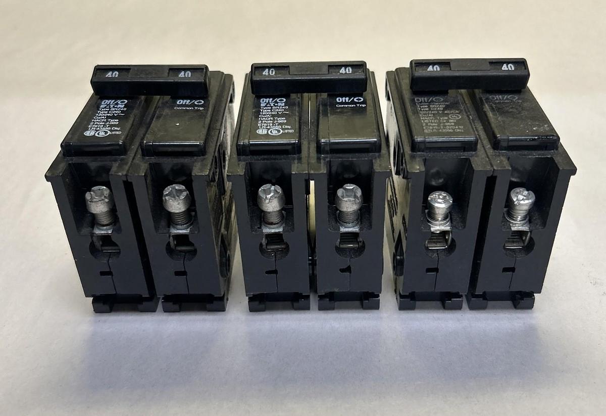 Used CUTLER-HAMMER,BR240,CIRCUIT BREAKER 40A 120/240V 2P LOT OF 3