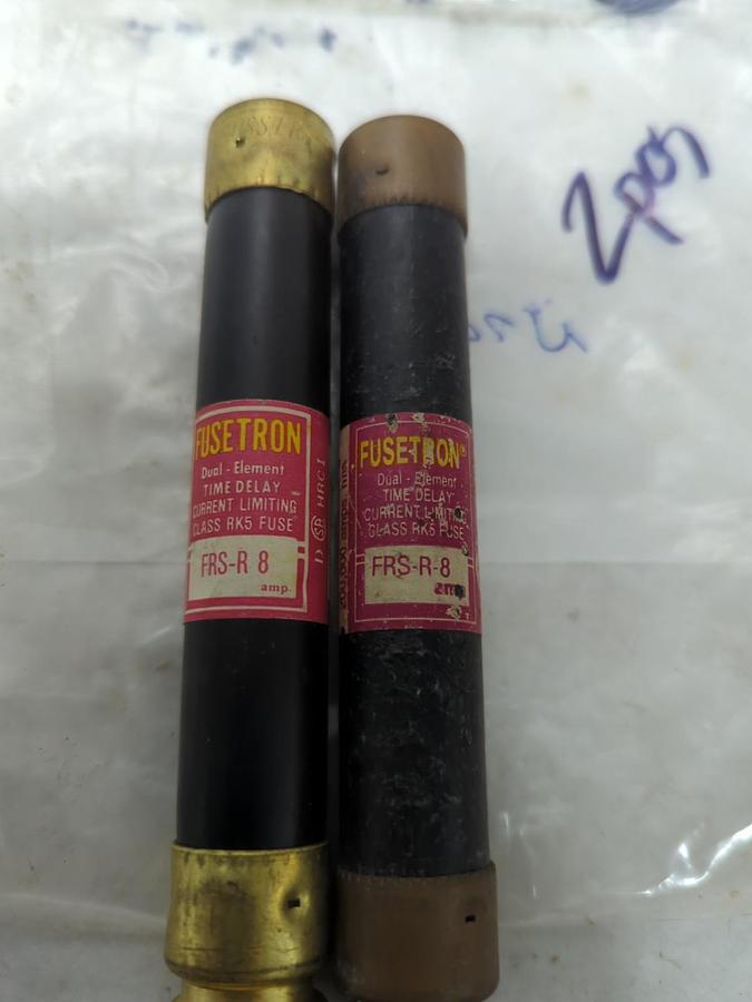 Used COOPER BUSSMAN,FRS-R-8,FUSETRON 8 AMP FUSE LOT OF 2 PRE-OWNED