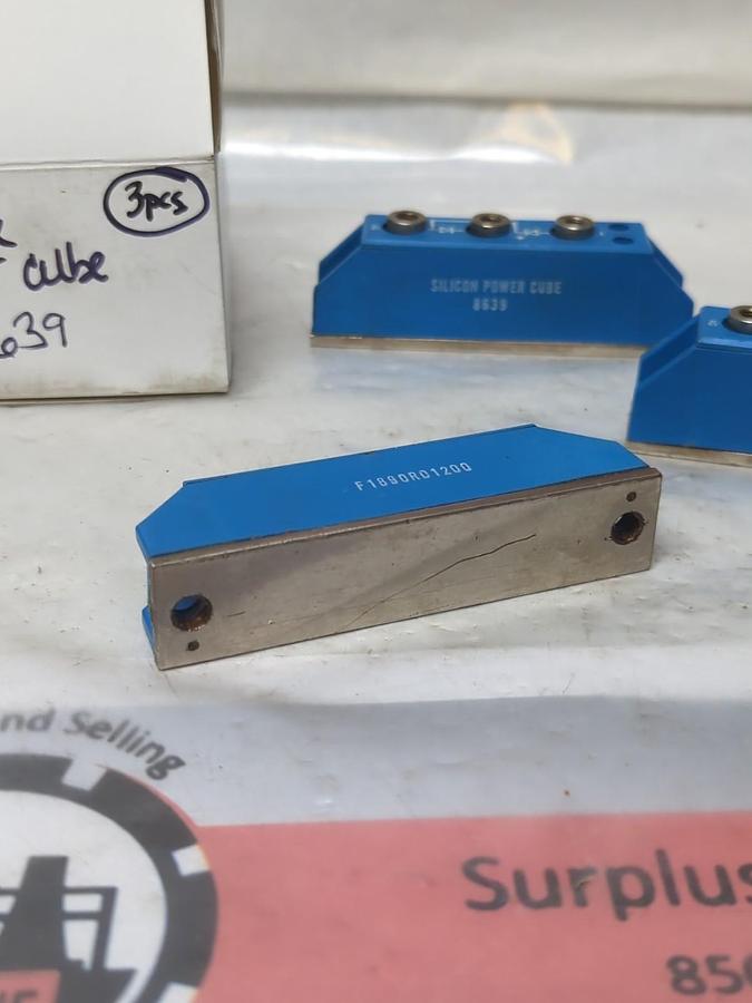 Used SILICONE POWER CUBE,8639,POWER CUBE LOT OF 3 PRE-OWNED