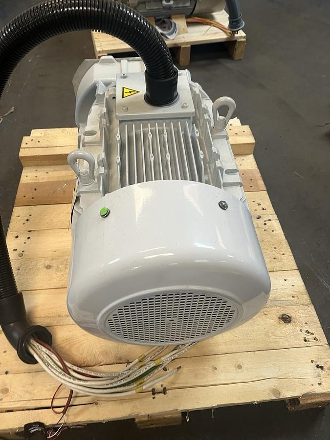 ATLAS COPCO,6212-ZZC4H-VT376,MARINE COMPRESSOR MOTOR 45kW 690V 3568RPM LSES200L