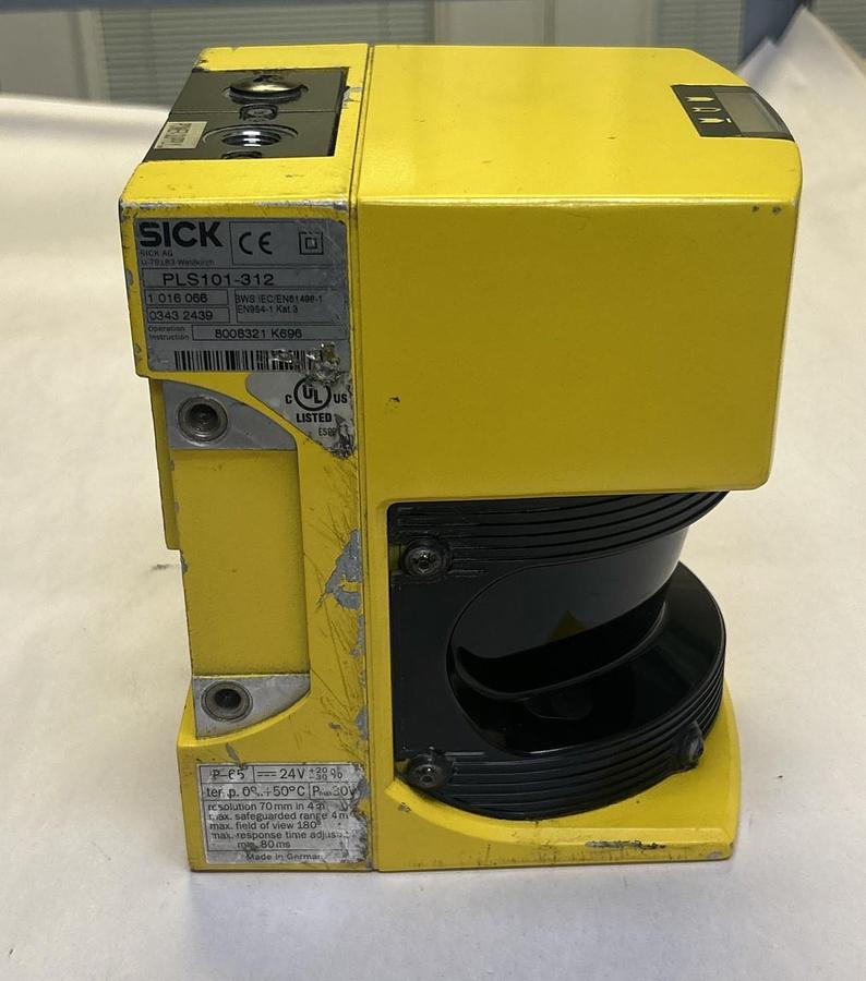 Used SICK,PLS101-312,PHOTOELECTRIC SAFETY LASER SCANNER