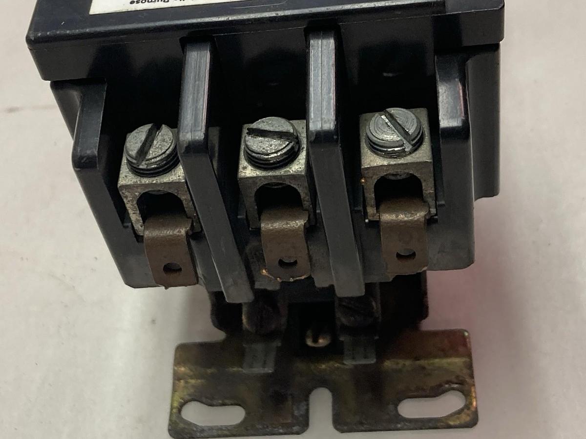 Used Furnas,16EE35BG,Definite Purpose Contactor Series B 120-600Vac