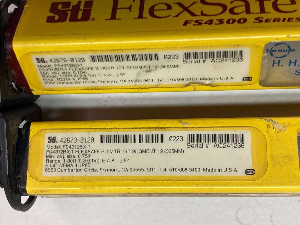 Used STI FlexSafe-B,FS4312BR-1 Receiver/FS4312BX-1 Transmitter, Light Curtain