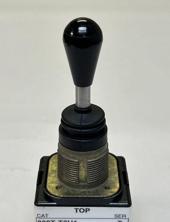 Used ALLEN BRADLEY,800T-T2H1,TOGGLE SWITCH
