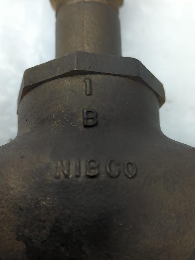 Used NIBCO,T-211-Y,BRONZE GLOBE VALVE 1 INCH PRE-OWNED