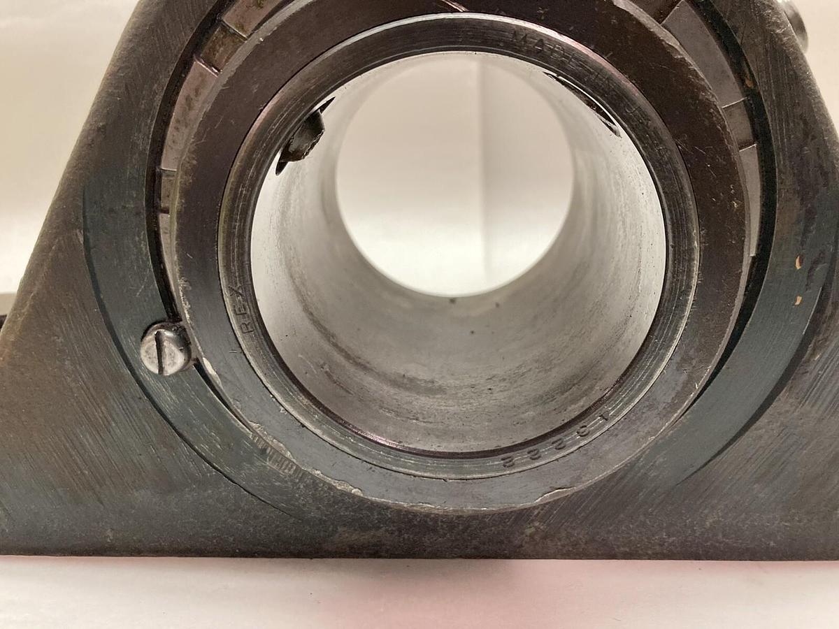 Used Rex,ZEP-8-2208,Solid-Housed Pillow Block