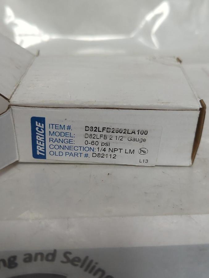 TRERICE,D82LFB2502LA100,PRESSURE GAUGE 2.5 INCH FACE 1/4 INCH LM 0-60 PSI NOS