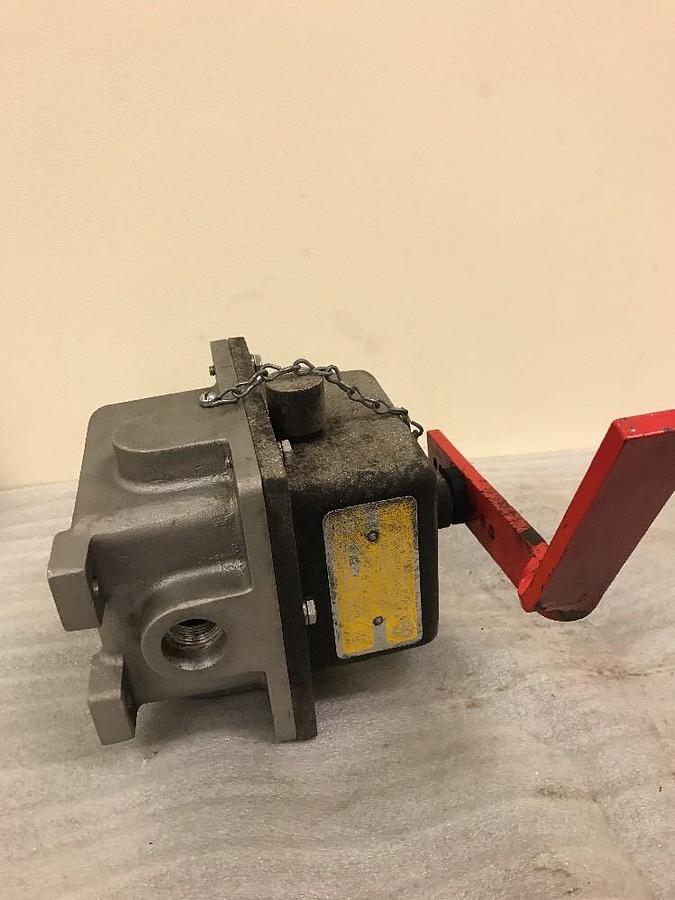 Used CONVEYOR COMPONENTS,RS2X, EXPLOSION PROOF SAFETY STOP SWITCH