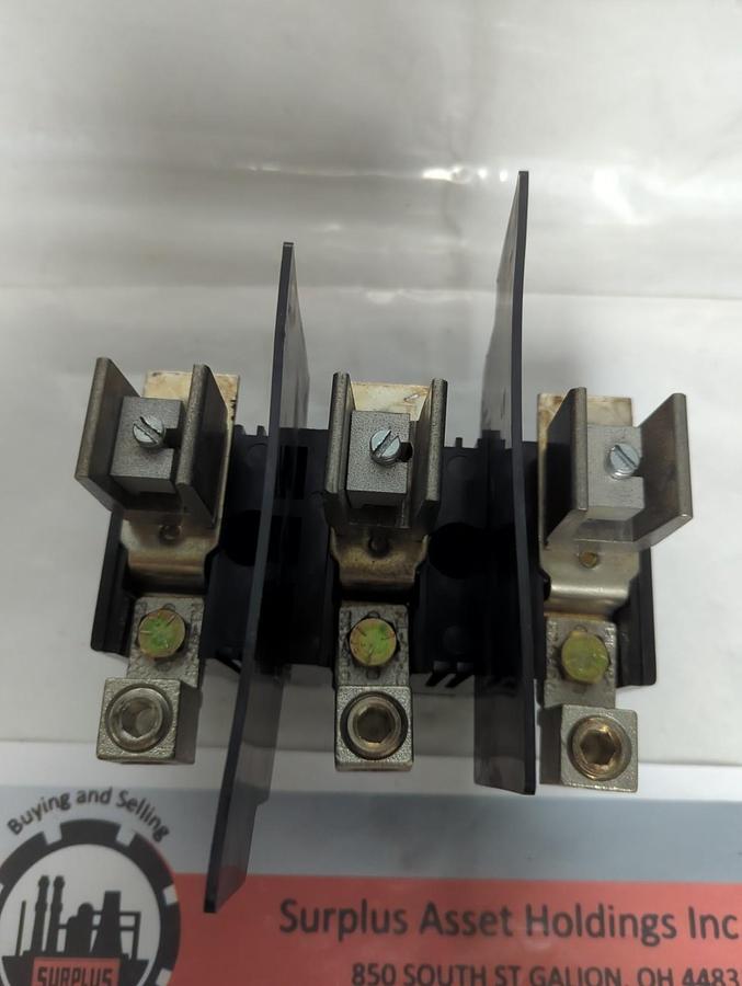 Used ALLEN BRADLEY,1494V-FS200,FUSE BLOCK 3-POLE 200AMP 600V PRE-OWNED