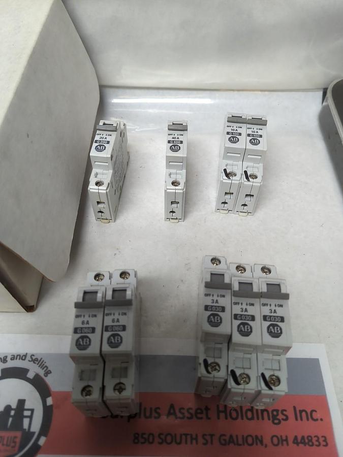 Used ALLEN BRADLEY,1492-CB1,DIN RAIL MOUNT CIRCUIT BREAKER 3/6/10A LOT OF 9 PRE-OWNED