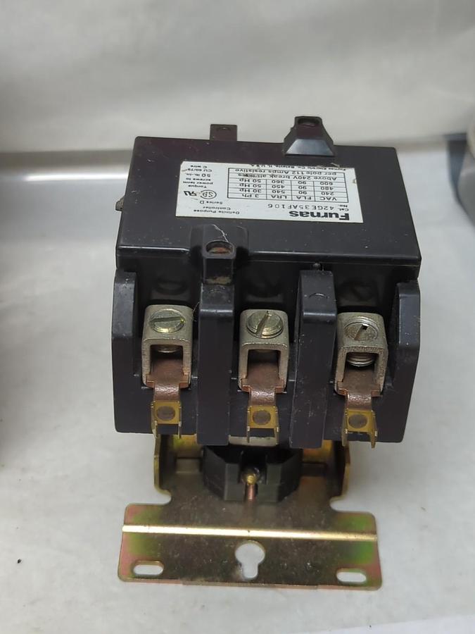 Used FURNAS,42GE35AF106,DEFINITE PURPOSE CONTROLLER SERIES D 3-POLE PRE-OWNED