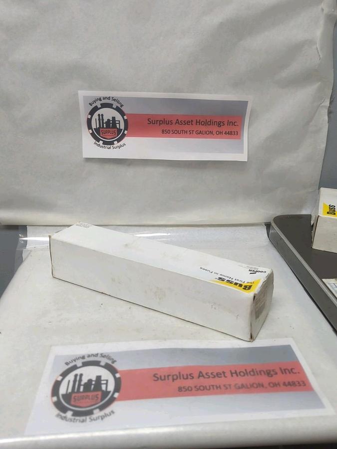 COOPER BUSSMANN,FRS-R-300,FUSETRON 300 AMP FUSE NOS