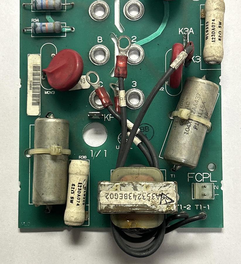 Used GENERAL ELECTRIC,DS200SSBAG1BAAA,SNUBBER CARD DRIVE BOARD