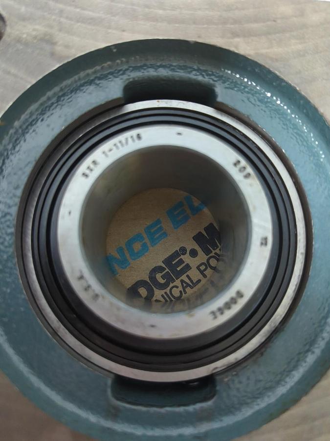 DODGE,131121 F4B-SXR-111,FLANGE BEARING 4-BOLT BASE 1-11/16 INCH BORE NOS